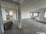 Casă cu 4 camere, 250 mp și un teren de 800 mp - zona Bră 