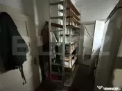 Casa de vanzare, cu 2 camere. 