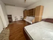 Apartament cu o camera, 35mp cu acces la mansarda, zona Brad 