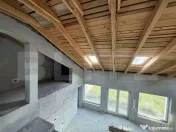 Proprietate 2 case, 223 mp, teren 1.676 mp, zona Lupeni 