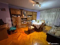 Apartament cu 3 camere de vanzare, 78 mp, zona Carpati 2
