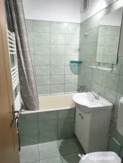 Apartament 2 camere Brasov, renovat, beci, aer conditionat 