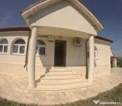 Casa parter , teren 1000 mp , panouri fotovoltaice, Simnicu 