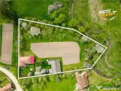 Casa cu farmec rustic teren privat de 3.315 mp, Borosneul 