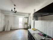 Apartament 3 camere — Zona Centrală Dorohoi 