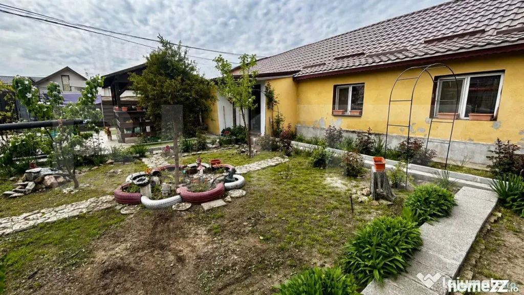 Casă parter 100 mp utili, teren 434 mp, zona Brestei - Craiova (Dolj)