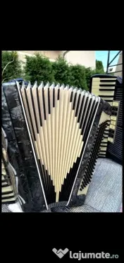 acordeon Stradivari. 