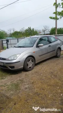 Ford focus Euro 4 1.6 benzina AC geamuri electrice tinut in garaj