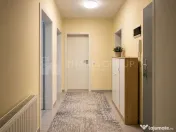 Prima închiriere Apartament 2,5 camere ???? parcare și ... 