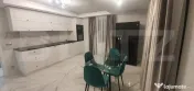 Casă cu 3 camere și un teren de 700 mp 