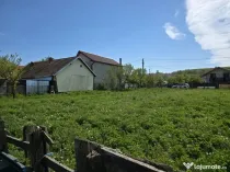 Teren intravilan 1017mp de vânzare în Ruși – Pe colț, 2 intrări, locație excelentă