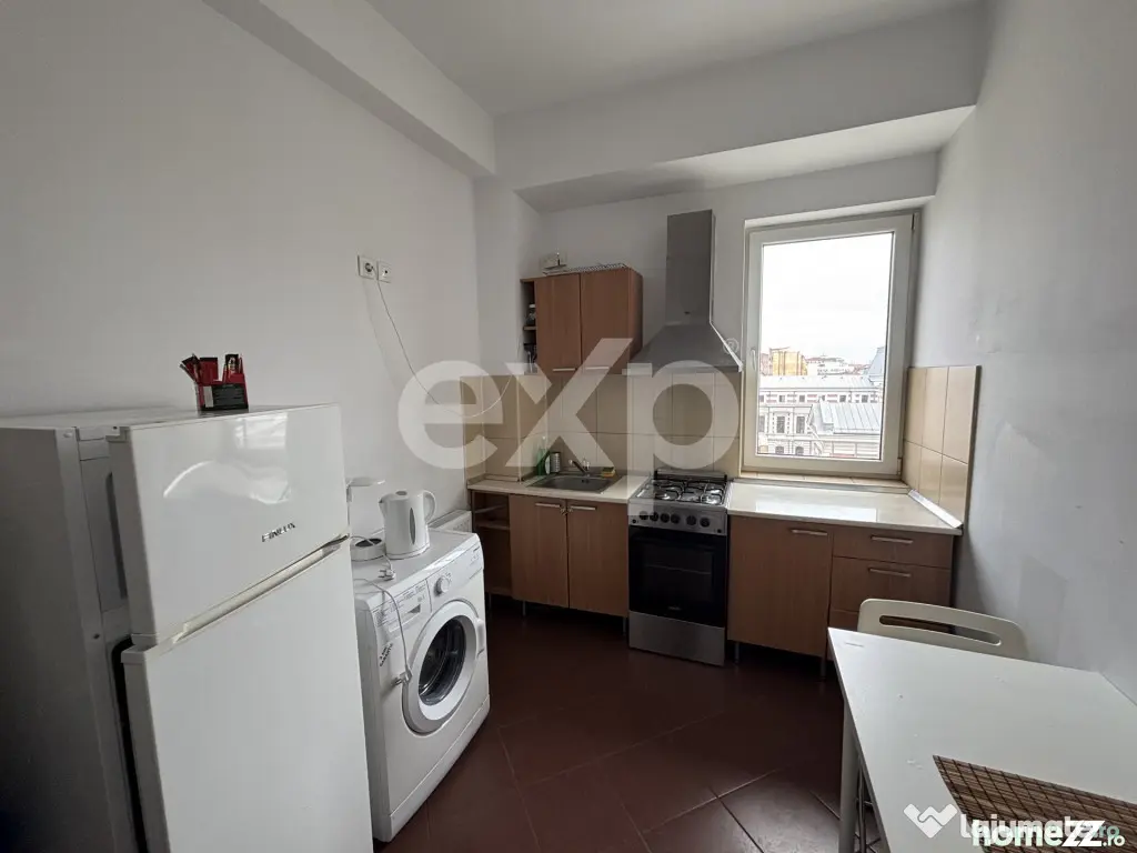 2 camere ultracentral cu vedere deschisă – Universitate -