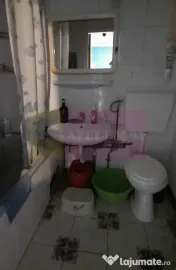 Vanzare apartament de 3 camere Dr Taberei-Valea Oltului 