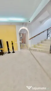 CASA INDIVIDUALA CU PISCINA METROU APARATORII PATRIEI 