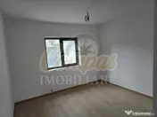 Apartament in vila noua zona Gara veche - acces la grădină 