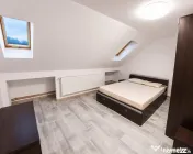 Apartament 4 camere 100 mp de inchiriat str Magurii 