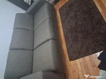 Vând o canapea cu 3 locuri