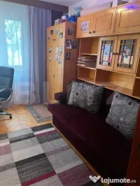 Apartament 3 camere | 64 mp + balcon 7 mp | Etaj 3/4 | Măn? 