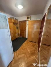 Apartament 3 camere | 64 mp + balcon 7 mp | Etaj 3/4 | Măn? 