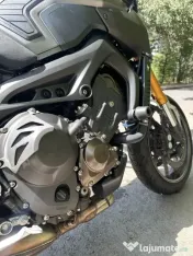 Moto Yamaha MT-09 Sport Tracker Edition 