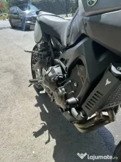 Moto Yamaha MT-09 Sport Tracker Edition 
