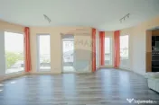 Vilă cu priveliște spectaculoasă, de vânzare, Dealul ... 