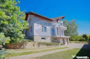 Vilă cu priveliște spectaculoasă, de vânzare, Dealul ... 