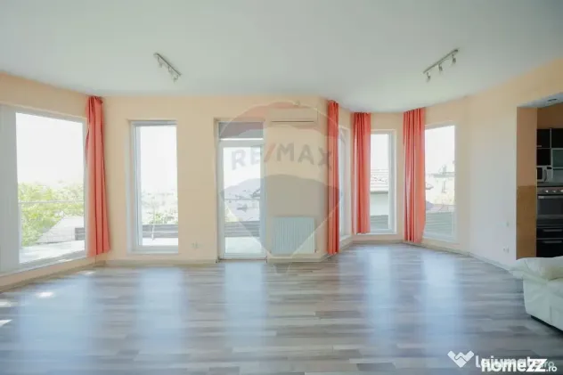Vilă cu priveliște spectaculoasă, de vânzare, Dealul ...
