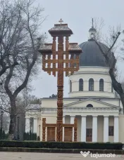 Execut la comandă lucrări din lemn de stejar masiv cu sculptură sau fară 