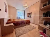 Apartament 3 camere, 65 mp, parcare, intermediar, zona Teilo 