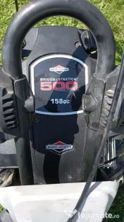 Vând motocoasă 