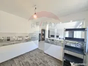 Casă / Vilă cu 6 camere de vânzare 