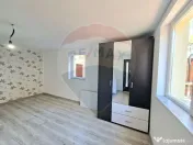 Casă / Vilă cu 6 camere de vânzare 