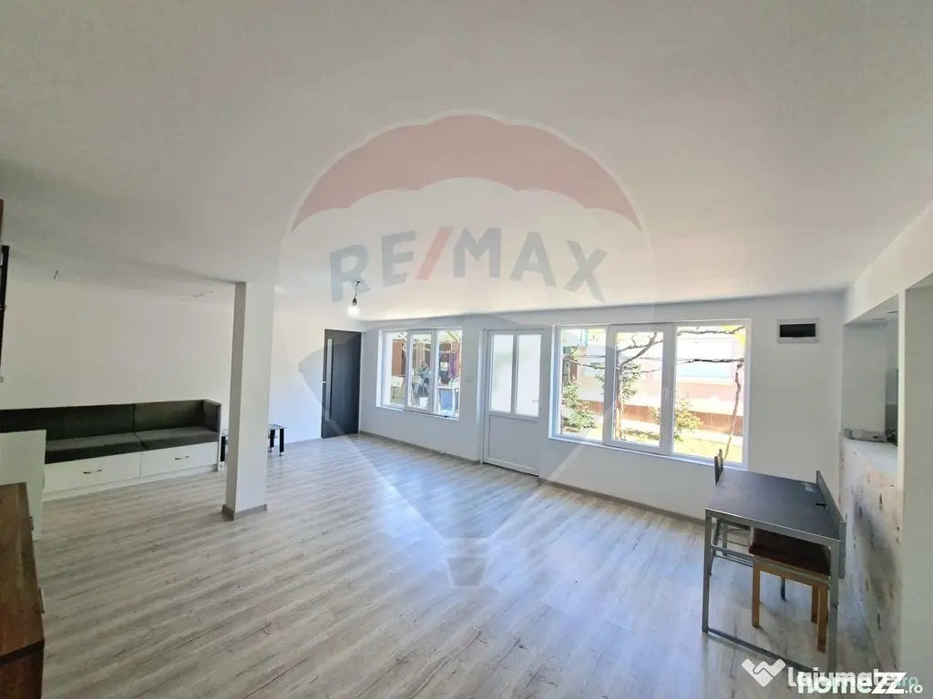 Casă / Vilă cu 6 camere de vânzare