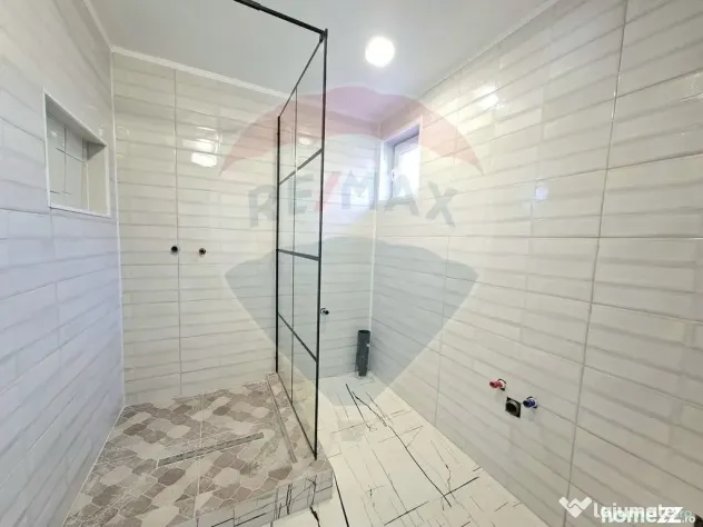 Casă / Vilă cu 6 camere de vânzare