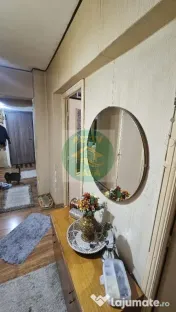 Apartament 3 camere, etaj 1, zona centrala 
