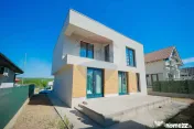 Casă / Vilă cu 5 camere de vânzare în zona Calea Cluj... 