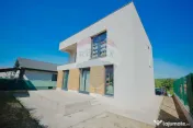 Casă / Vilă cu 5 camere de vânzare în zona Calea Cluj... 
