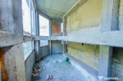 Spațiu comercial cu apartament la pachet, de vanzare Bul... 
