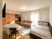 Apartament cu o camera, decomandat, 37 mp, balcon, parcare 