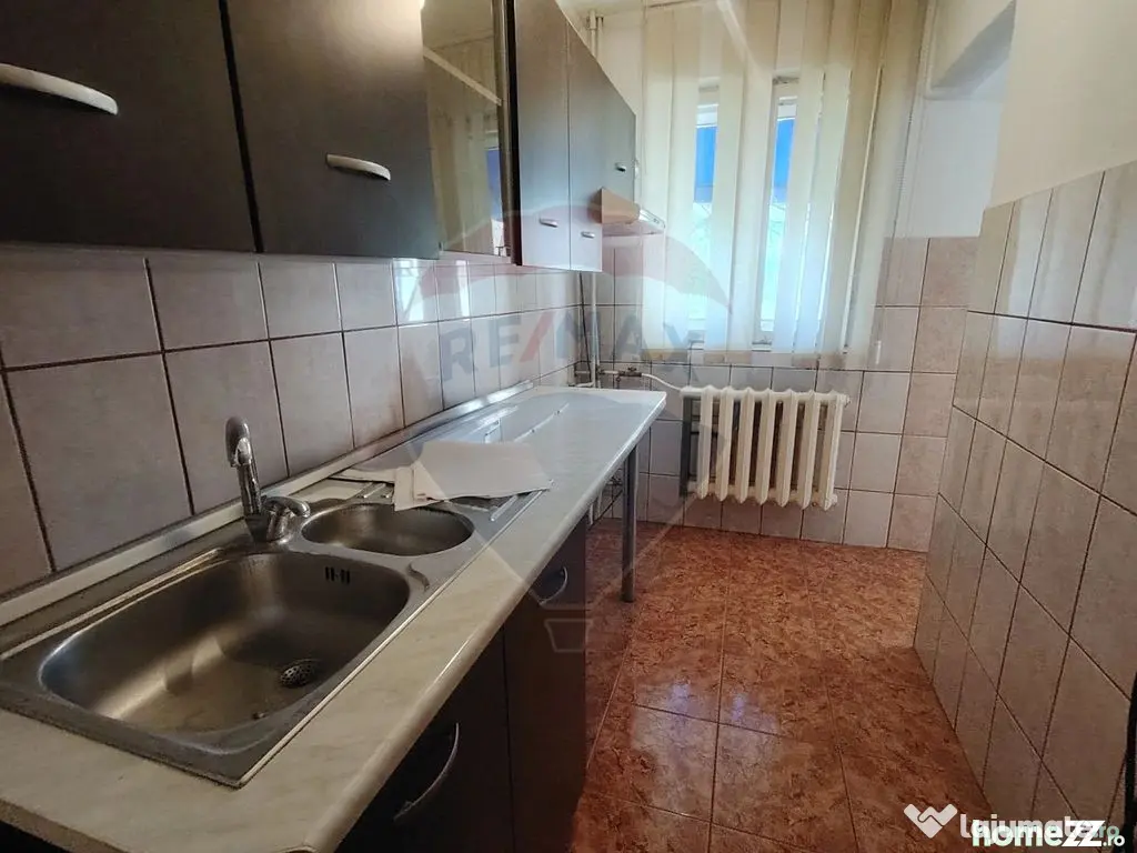 Apartament cu 3 etaj2