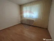 Apartament cu 3 etaj2 