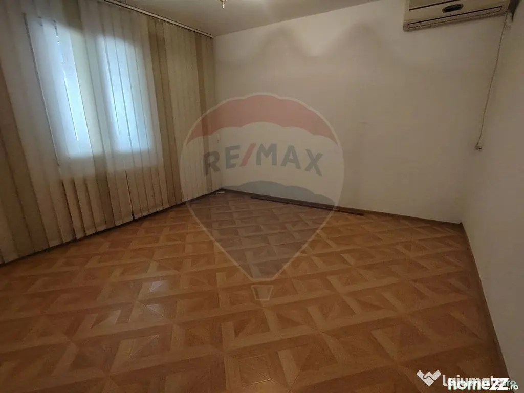 Apartament cu 3 etaj2