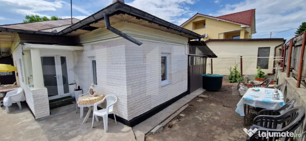Casa batraneasca, teren 640 mp, toate utilitatile, zona Bari