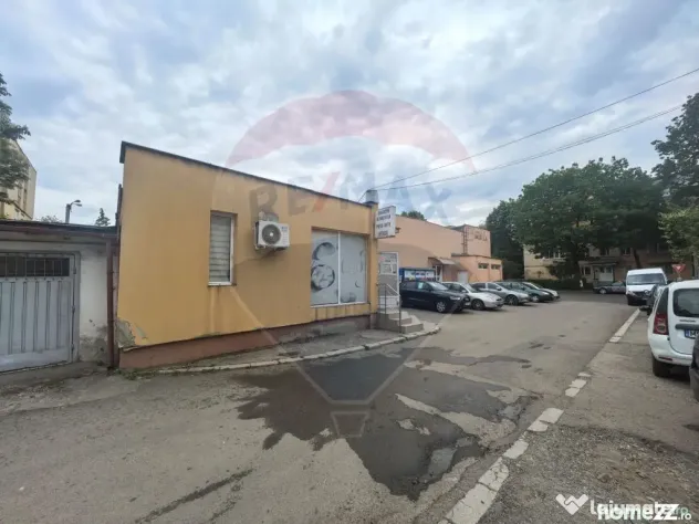 Spațiu comercial de 53mp de închiriat în zona Decebal