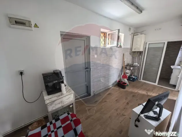 Spațiu comercial de 53mp de închiriat în zona Decebal