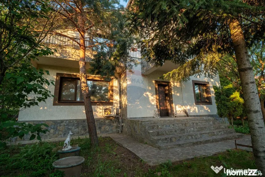 De vanzare casă 5 camere