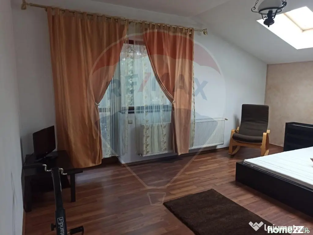 De vanzare casă 5 camere