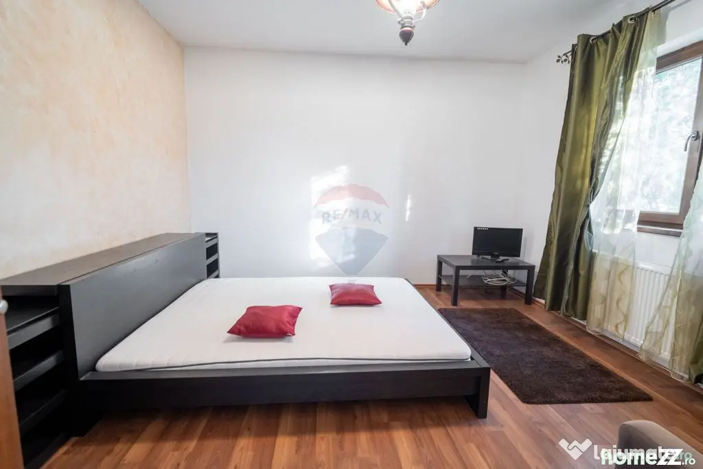 De vanzare casă 5 camere