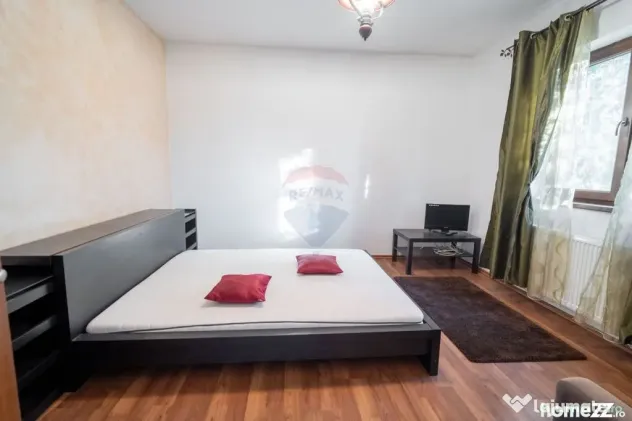 De vanzare casă 5 camere